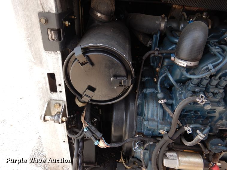 image for item DM0073 2012 Bobcat S185  skid steer loader