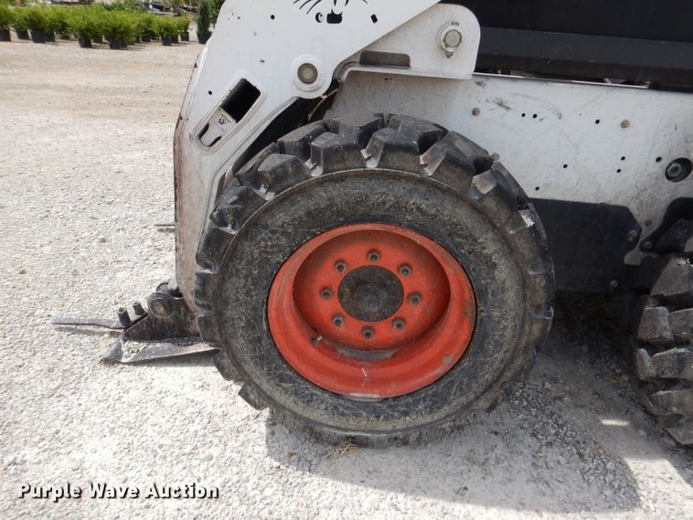 image for item DM0073 2012 Bobcat S185  skid steer loader