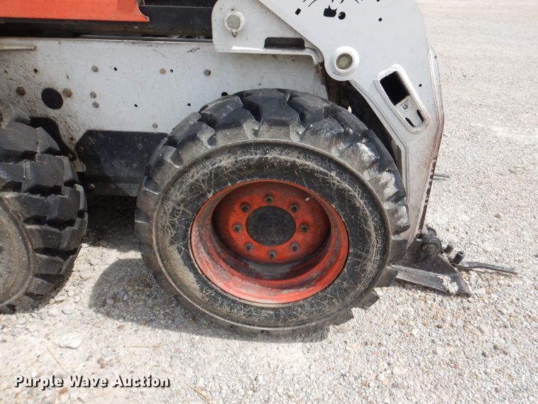 image for item DM0073 2012 Bobcat S185  skid steer loader