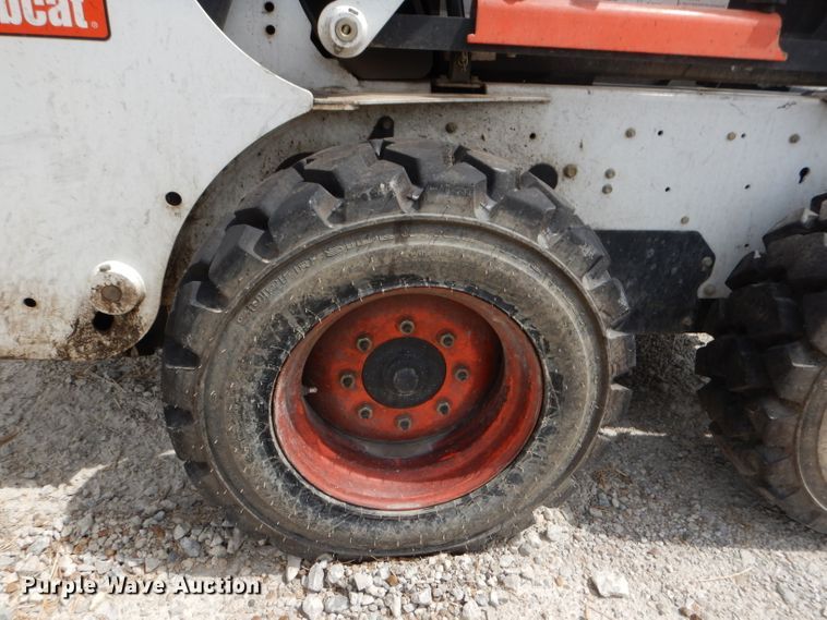 image for item DM0073 2012 Bobcat S185  skid steer loader