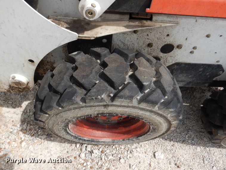 image for item DM0073 2012 Bobcat S185  skid steer loader