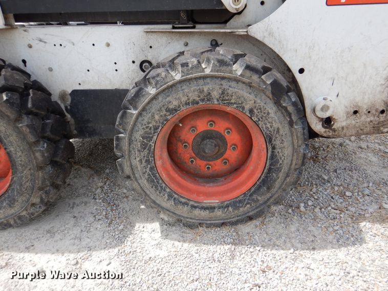 image for item DM0073 2012 Bobcat S185  skid steer loader