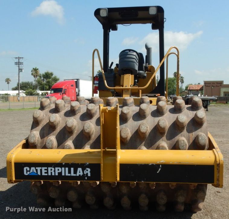 image for item DM2984 2005 Caterpillar CP-563E  single drum vibratory roller