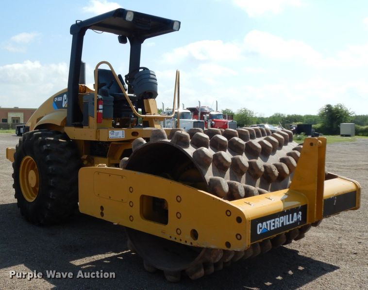 image for item DM2984 2005 Caterpillar CP-563E  single drum vibratory roller