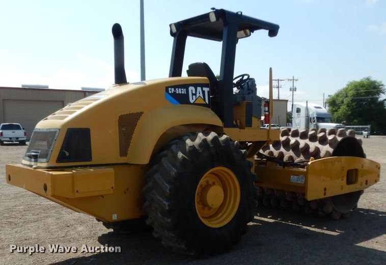 image for item DM2984 2005 Caterpillar CP-563E  single drum vibratory roller