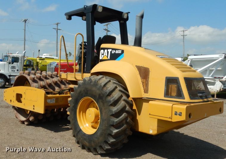 image for item DM2984 2005 Caterpillar CP-563E  single drum vibratory roller