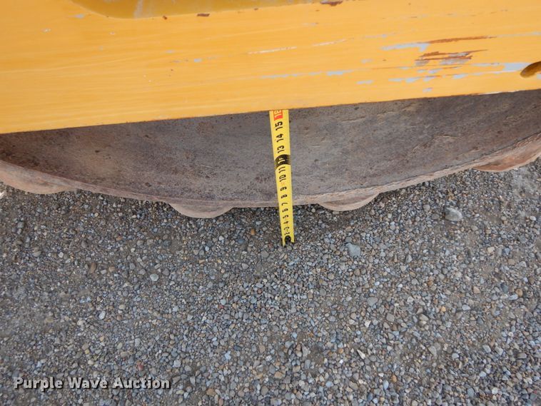 image for item DM2984 2005 Caterpillar CP-563E  single drum vibratory roller