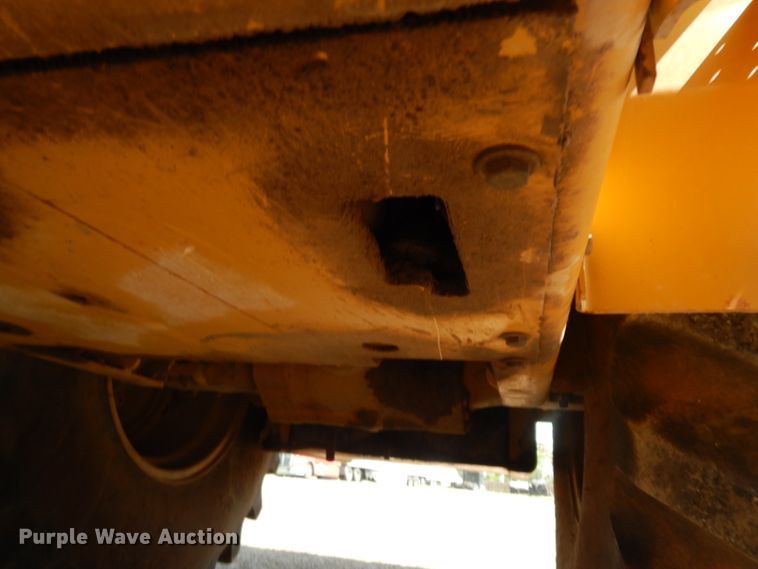 image for item DM2984 2005 Caterpillar CP-563E  single drum vibratory roller