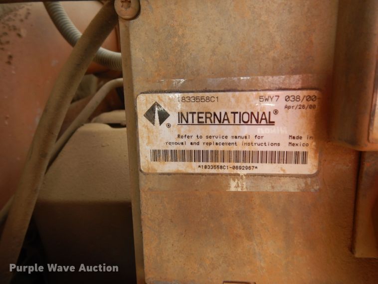 image for item DM2994 2001 International 4700  utility / service truck