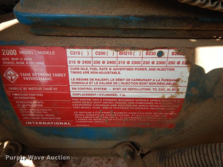 image for item DM2994 2001 International 4700  utility / service truck