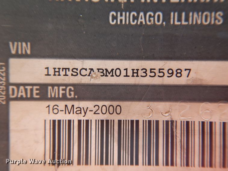 image for item DM2994 2001 International 4700  utility / service truck