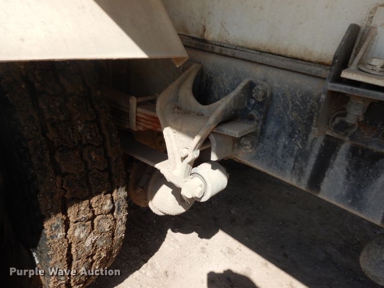 image for item DM2995 2007 Ford F750  water truck