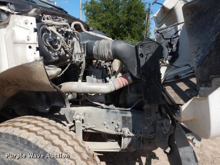 image for item DM2995 2007 Ford F750  water truck