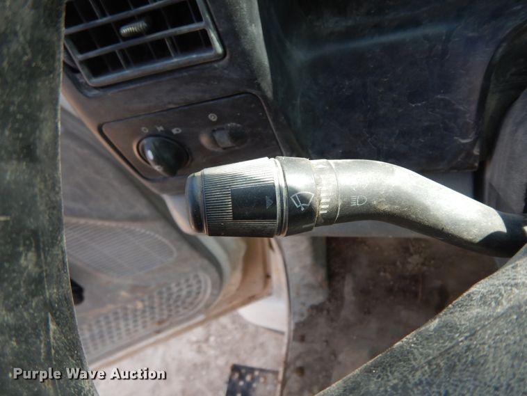 image for item DM2995 2007 Ford F750  water truck