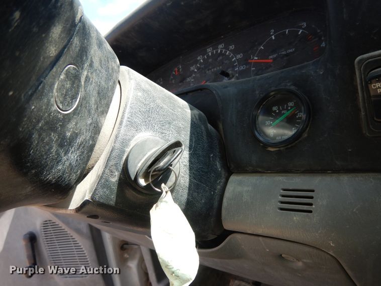 image for item DM2995 2007 Ford F750  water truck