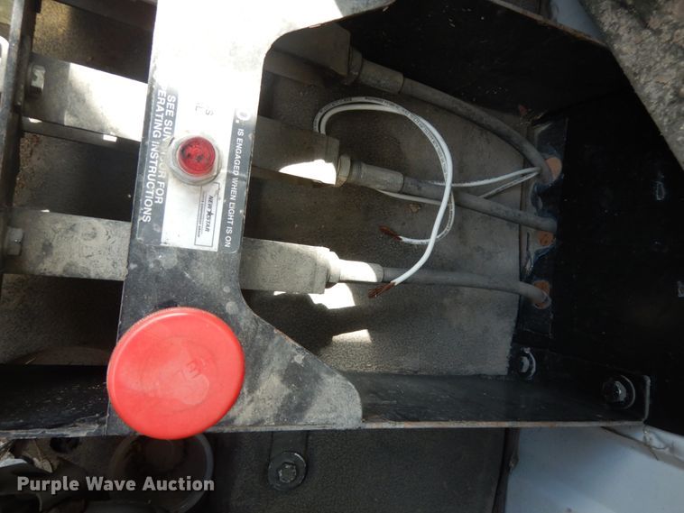 image for item DM2995 2007 Ford F750  water truck