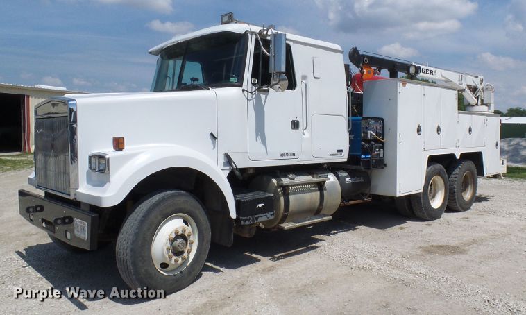 image for item DM3016 1993 White GMC WIM  utility / service truck