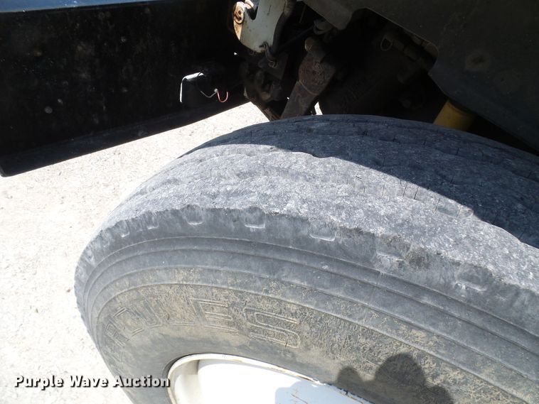 image for item DM3016 1993 White GMC WIM  utility / service truck