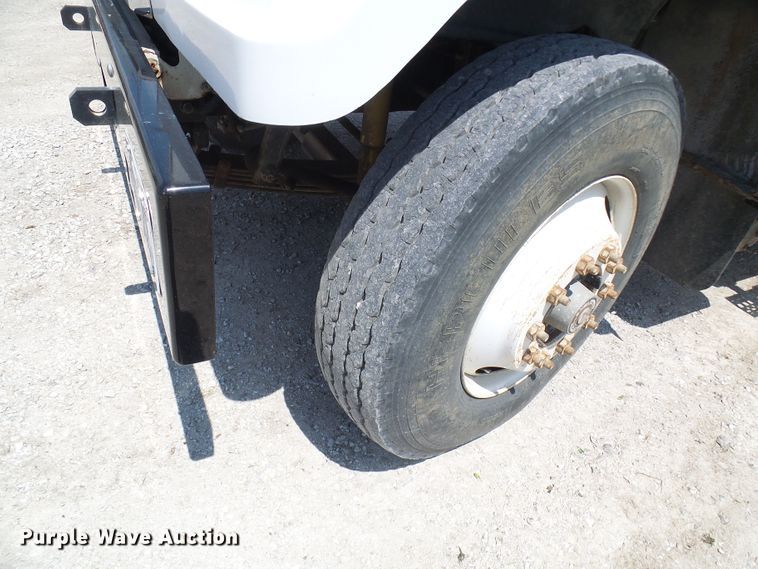 image for item DM3016 1993 White GMC WIM  utility / service truck