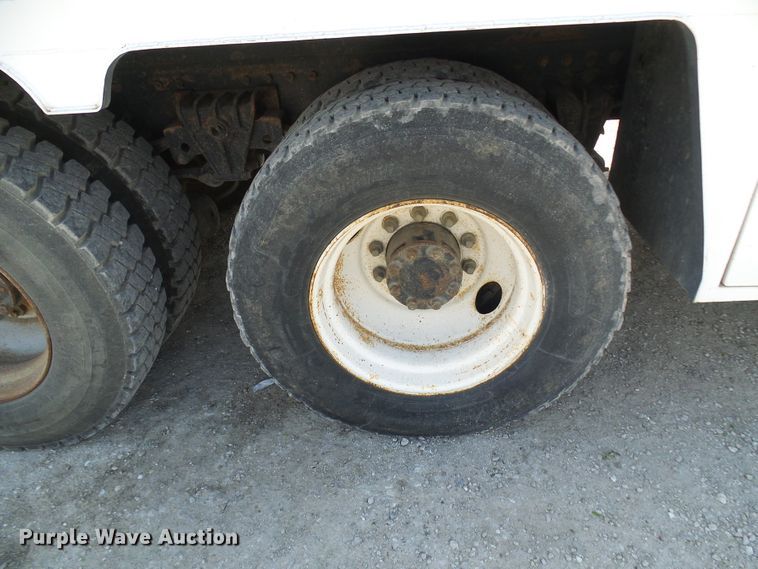 image for item DM3016 1993 White GMC WIM  utility / service truck