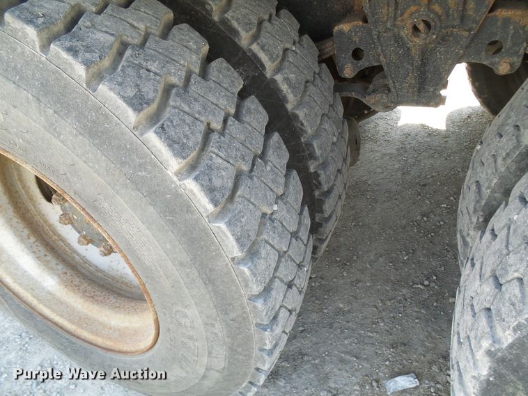 image for item DM3016 1993 White GMC WIM  utility / service truck