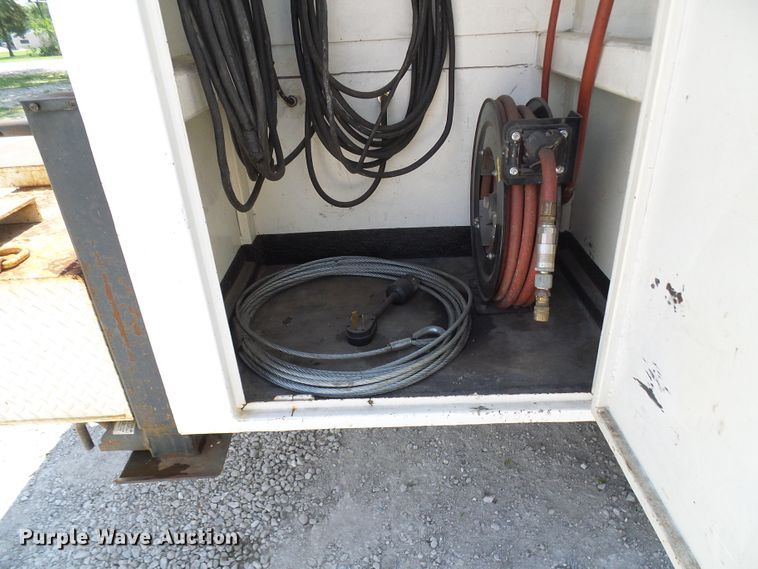 image for item DM3016 1993 White GMC WIM  utility / service truck