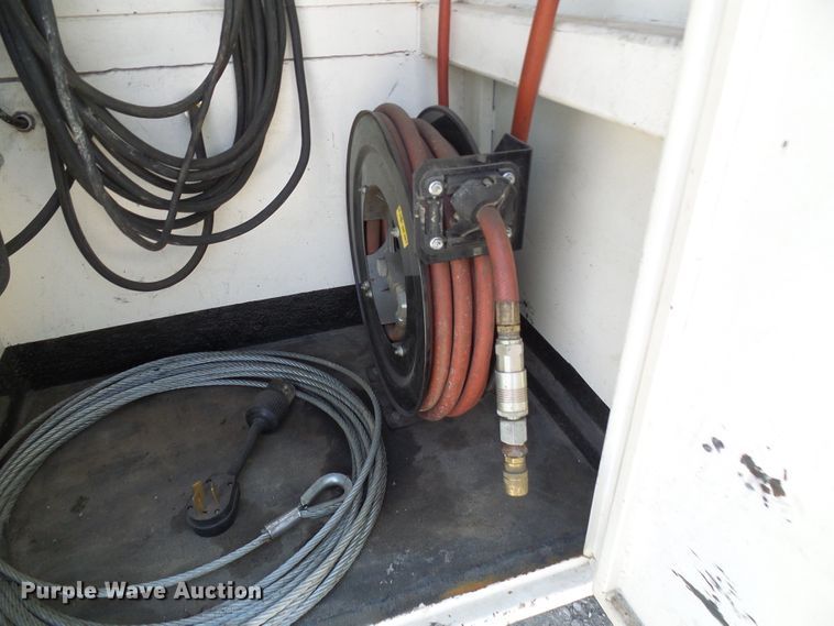 image for item DM3016 1993 White GMC WIM  utility / service truck