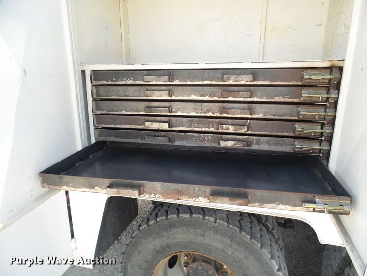 image for item DM3016 1993 White GMC WIM  utility / service truck