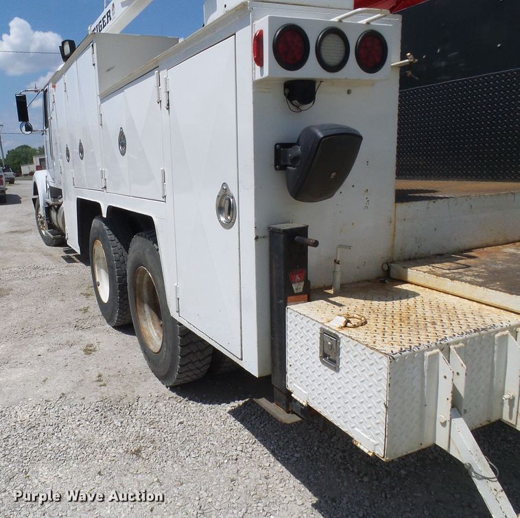 image for item DM3016 1993 White GMC WIM  utility / service truck