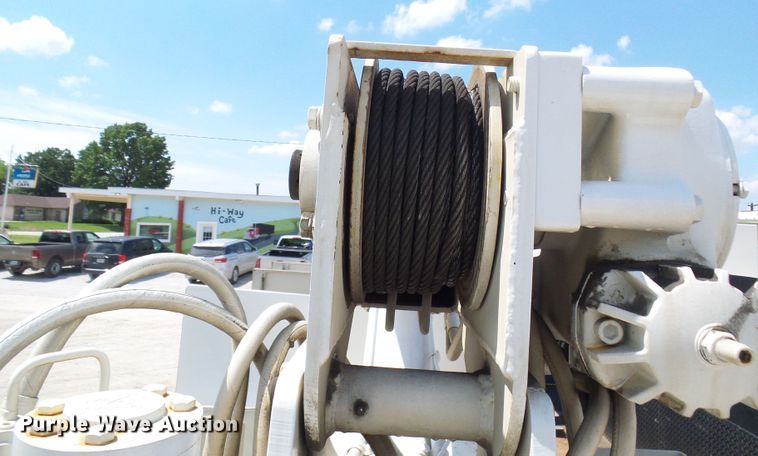 image for item DM3016 1993 White GMC WIM  utility / service truck