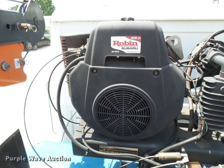 image for item DM3016 1993 White GMC WIM  utility / service truck