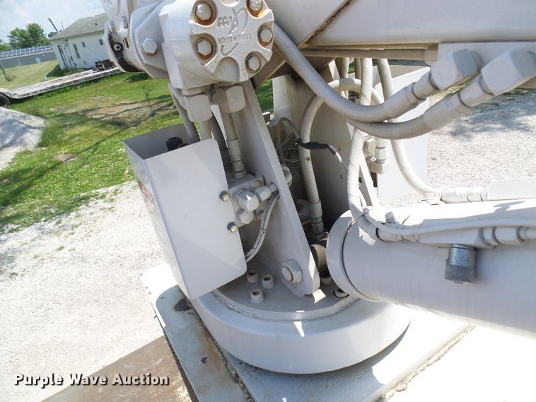 image for item DM3016 1993 White GMC WIM  utility / service truck