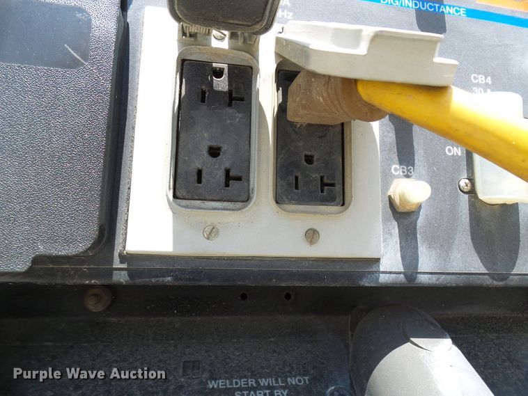 image for item DM3016 1993 White GMC WIM  utility / service truck