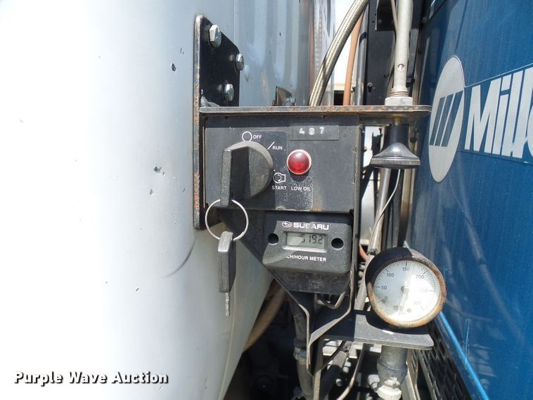 image for item DM3016 1993 White GMC WIM  utility / service truck