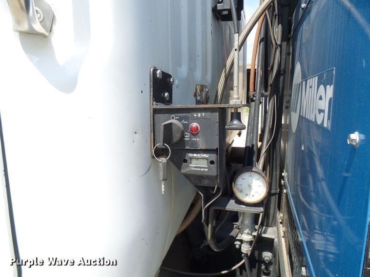 image for item DM3016 1993 White GMC WIM  utility / service truck