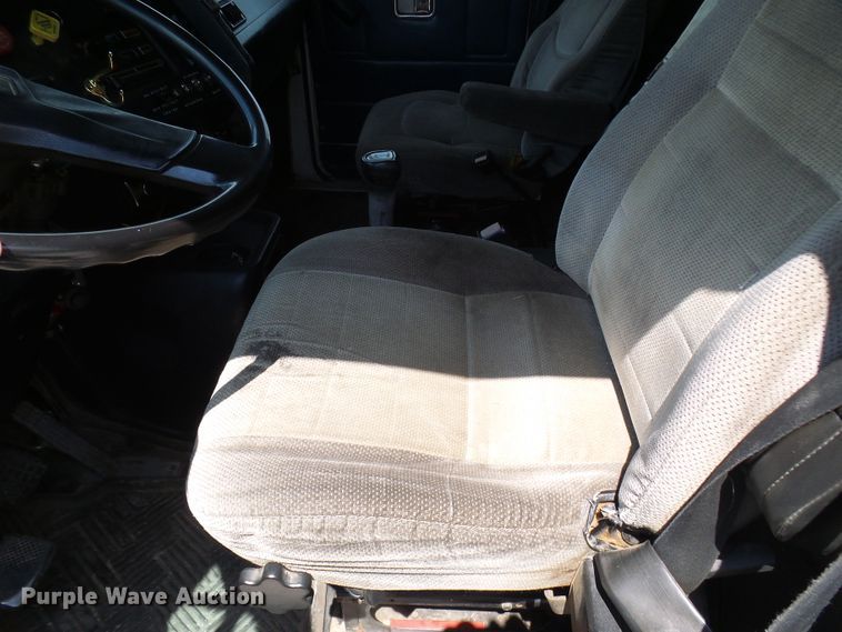 image for item DM3016 1993 White GMC WIM  utility / service truck