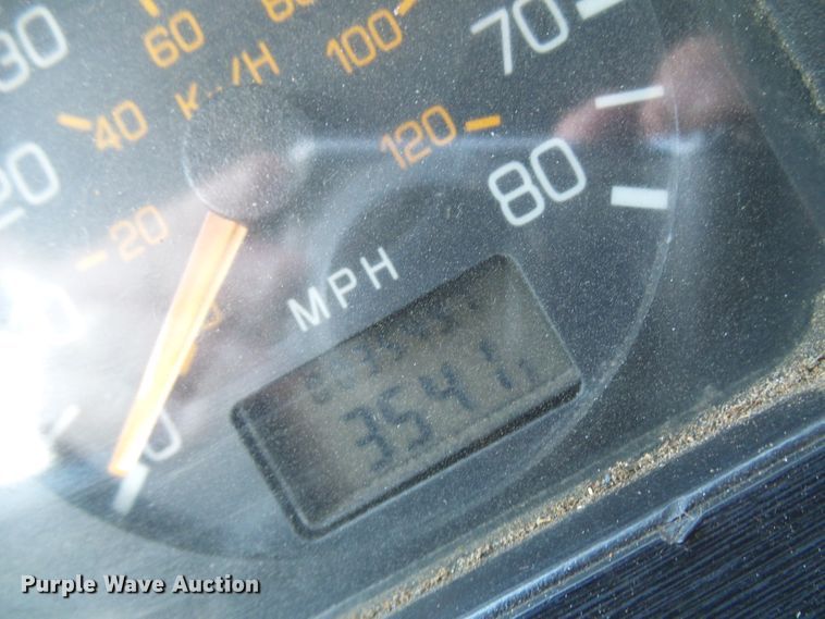 image for item DM3016 1993 White GMC WIM  utility / service truck