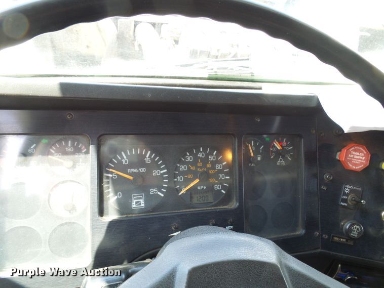 image for item DM3016 1993 White GMC WIM  utility / service truck