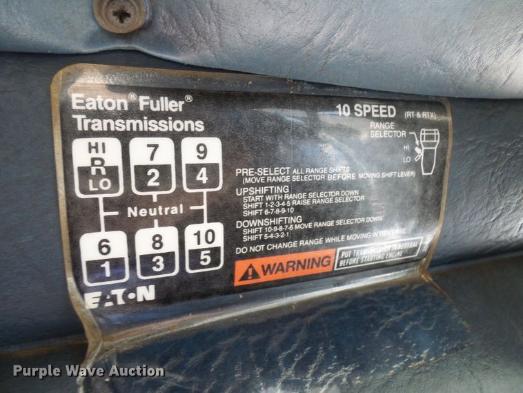 image for item DM3016 1993 White GMC WIM  utility / service truck