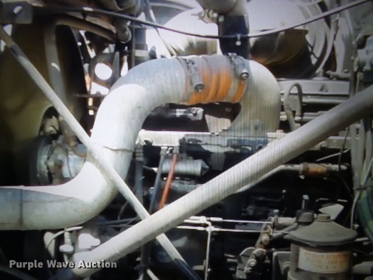 image for item DM3016 1993 White GMC WIM  utility / service truck