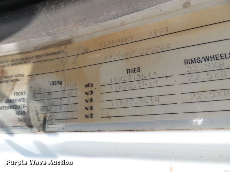 image for item DM3016 1993 White GMC WIM  utility / service truck