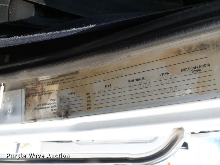 image for item DM3016 1993 White GMC WIM  utility / service truck