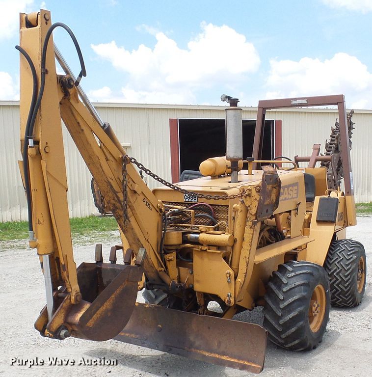 image for item DM3017 1985 Case DH5  trencher