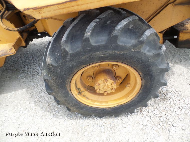 image for item DM3017 1985 Case DH5  trencher