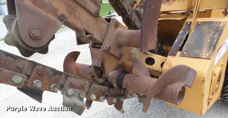 image for item DM3017 1985 Case DH5  trencher