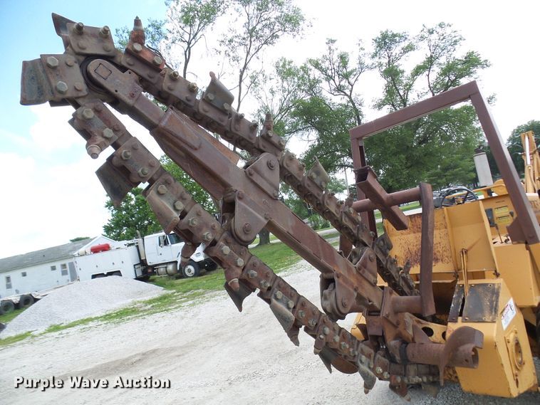 image for item DM3017 1985 Case DH5  trencher