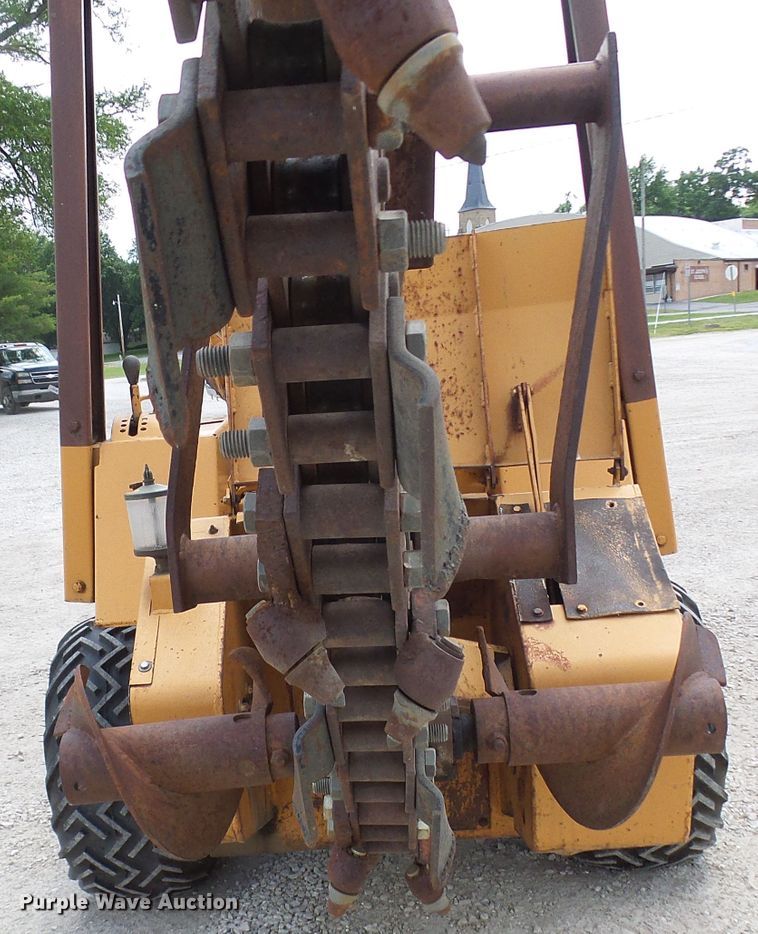 image for item DM3017 1985 Case DH5  trencher