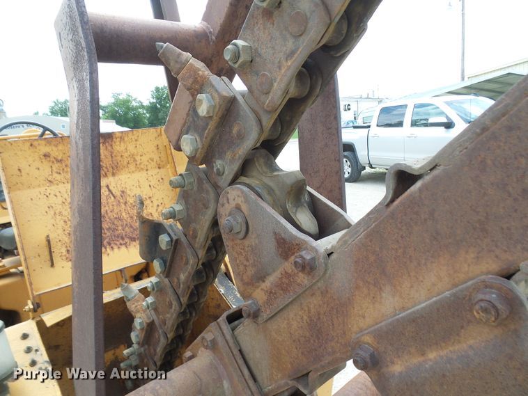 image for item DM3017 1985 Case DH5  trencher