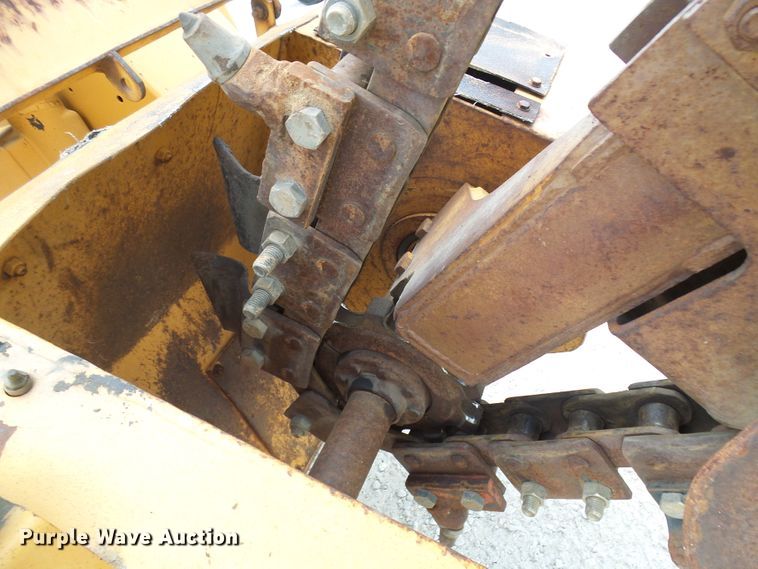 image for item DM3017 1985 Case DH5  trencher