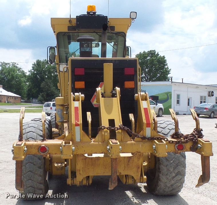 image for item DM3018 1998 Caterpillar 143H  VHP motor grader